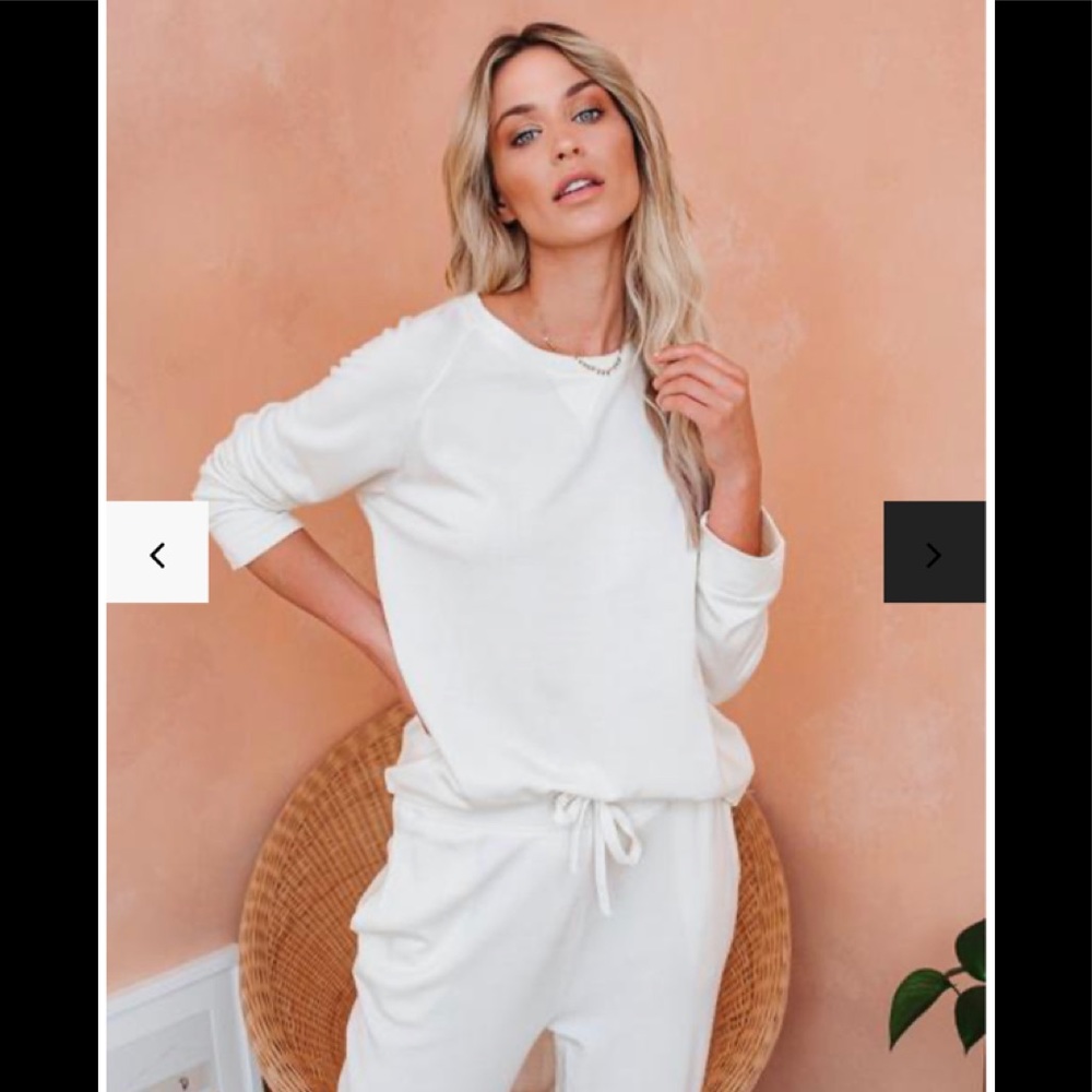 KICK BACK AND RELAX KNIT RAGLAN TOP